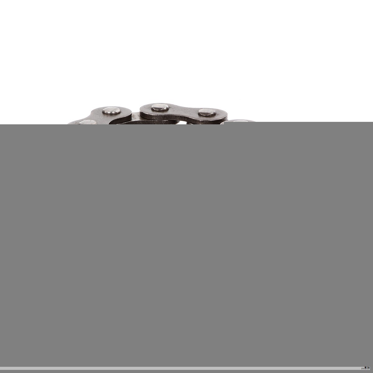 明阳新能源智能制造产业园总装车间是明阳集团打造的首座灯塔工厂。园区面积超过两万九千平方米,机器人工作站与柔性脉动生产线24小时不间断运转,从核心部件的0.01毫米级精度到113.5米高的碳玻混合叶片,全链条实现智能化生产,现场在岗员工不足200人。 明阳新能源智能制造产业园总装车间是明阳集团打造的首座灯塔工厂。园区面积超过两万九千平方米,机器人工作站与柔性脉动生产线24小时不间断运转,从核心部件的0.01毫米级精度到113.5米高的碳玻混合叶片,全链条实现智能化生产,现场在岗员工不足200人。