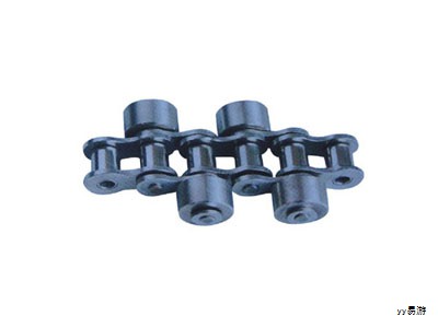 七夕将至，空气里弥漫着甜蜜的期待与用心挑选的悸动。这个以传达情感为核心的传统节日，让“送什么”和“如何表达”成为广泛关注的情感需求。在热络的赠礼场景中，用户不仅追求礼物的独特性与仪式感，更希望通过恰到好处的心意，传达深沉的情感厚度，建立更深层次的情感联结。品牌借此机会与用户进行深度沟通，激发情感共鸣，打破以往单向传播的边界。