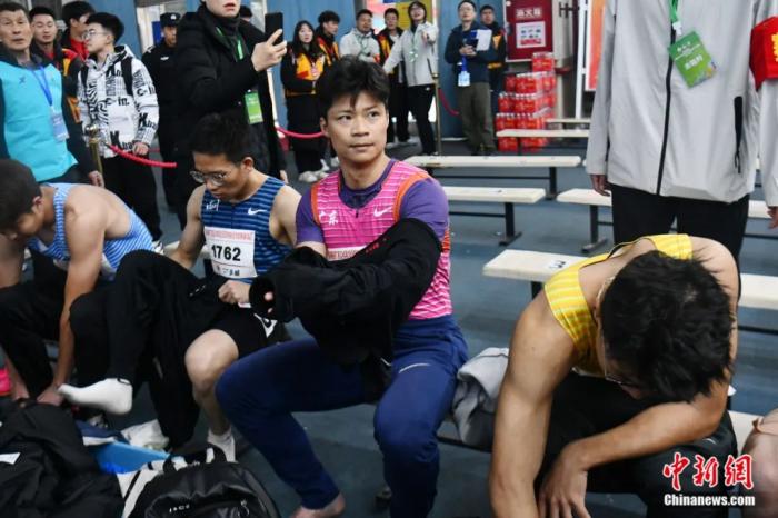 6秒70惊艳再现，苏神成都王者归来，亚洲短跑传