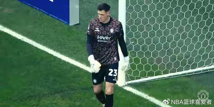 曼联门将位置动荡引转会潮 替补人选成关键变量