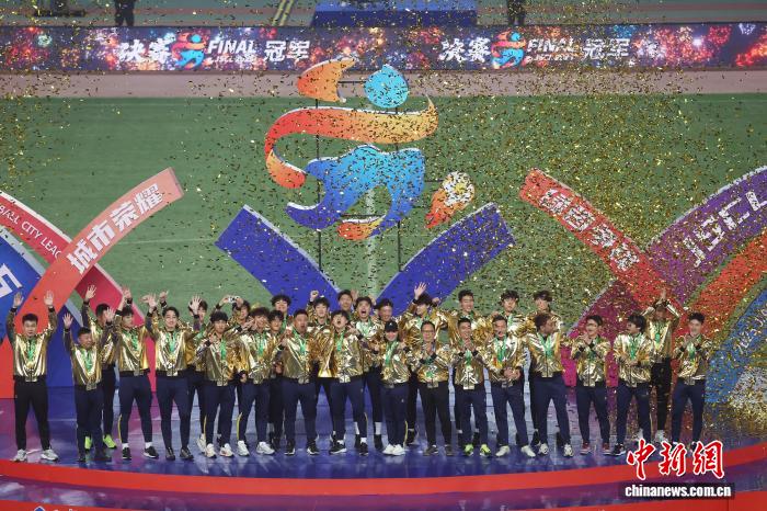 泰州43力克南通问鼎苏超冠军 绿茵场点燃城市狂