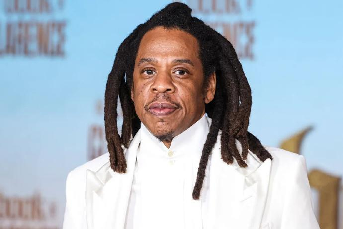 福布斯2026富豪榜揭晓：体育界传奇人物跻身榜单